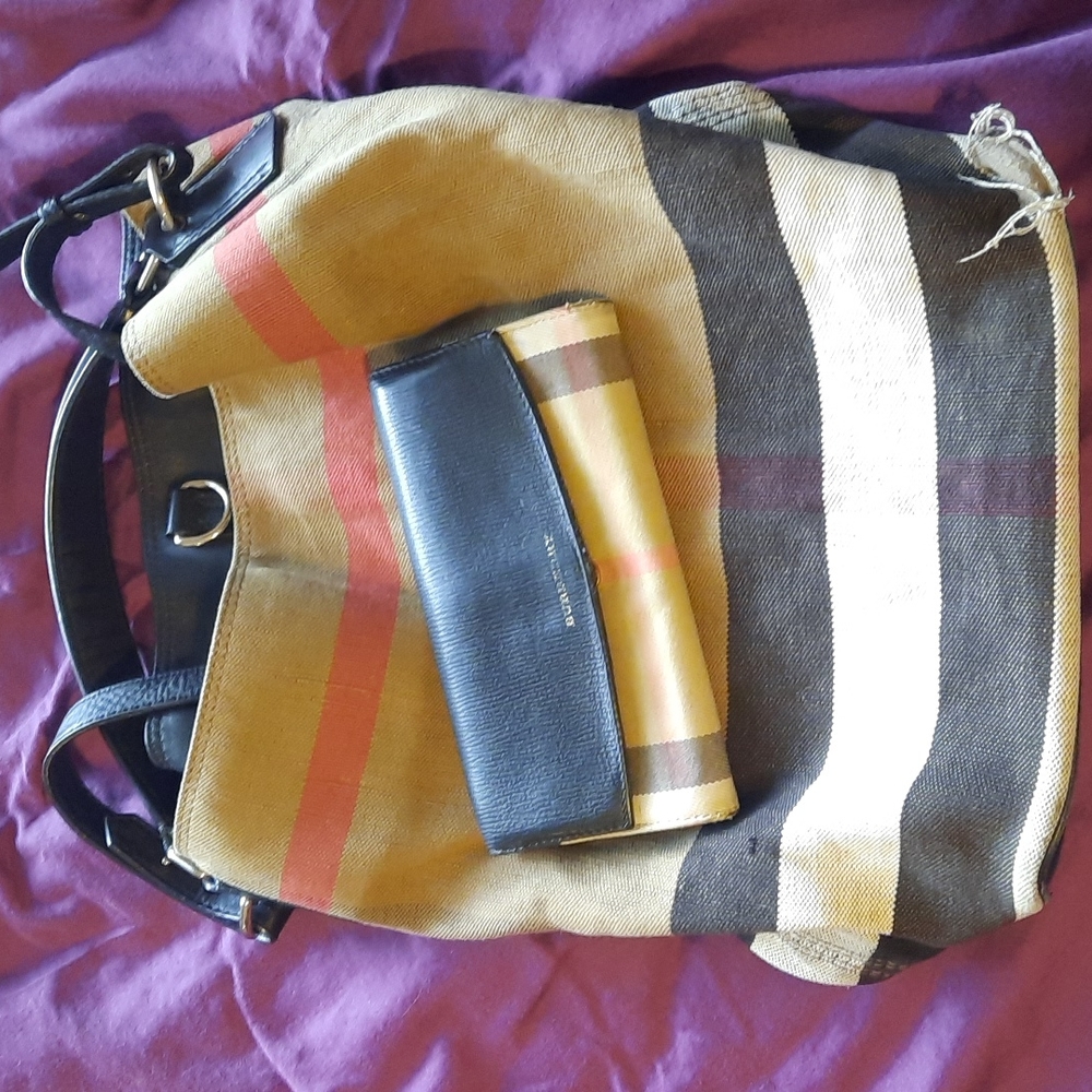 Burberry Ashby tote